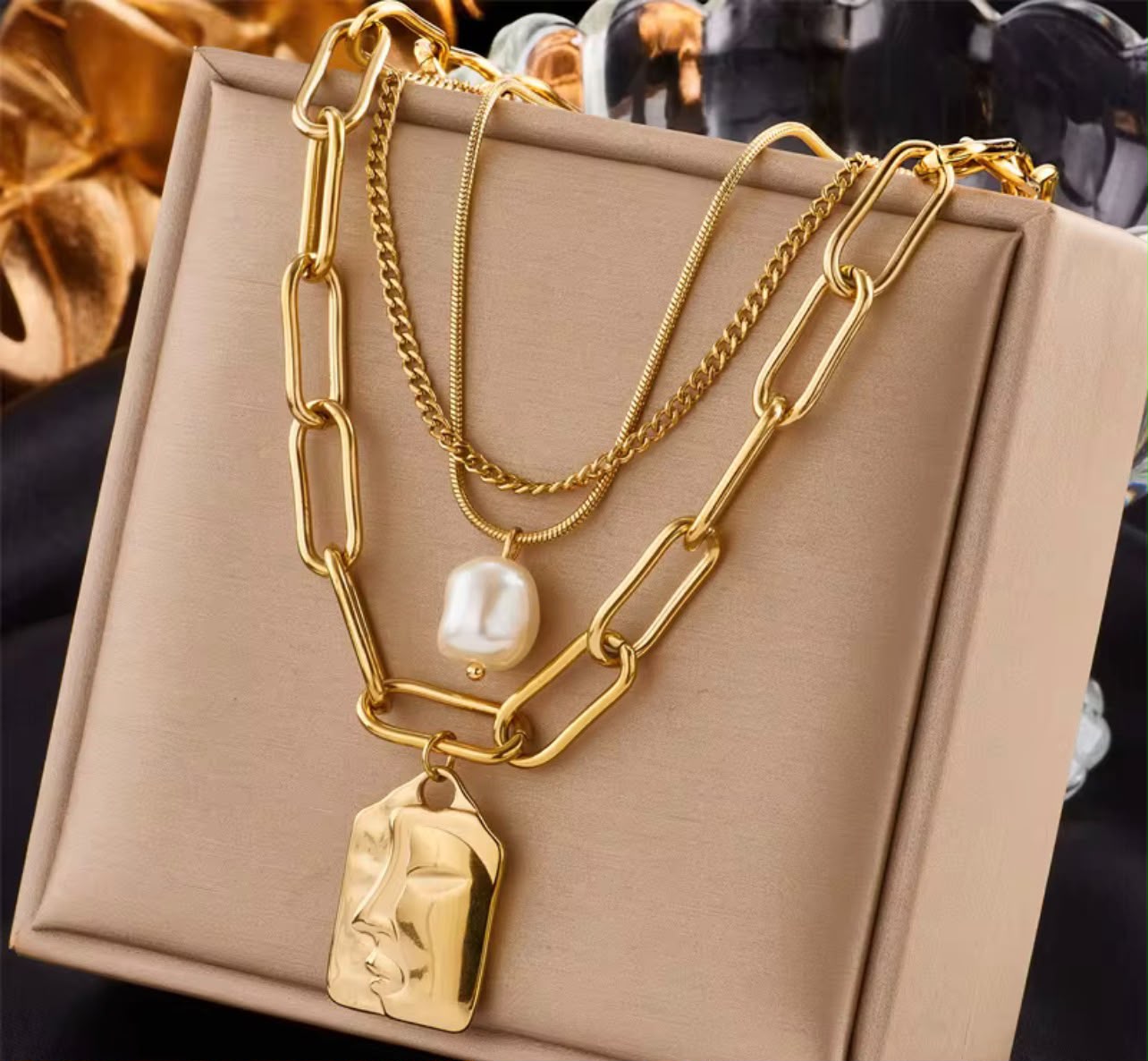 Luxury Layered Gold Paperclip Necklace with Pearl & Abstract Face Pendant